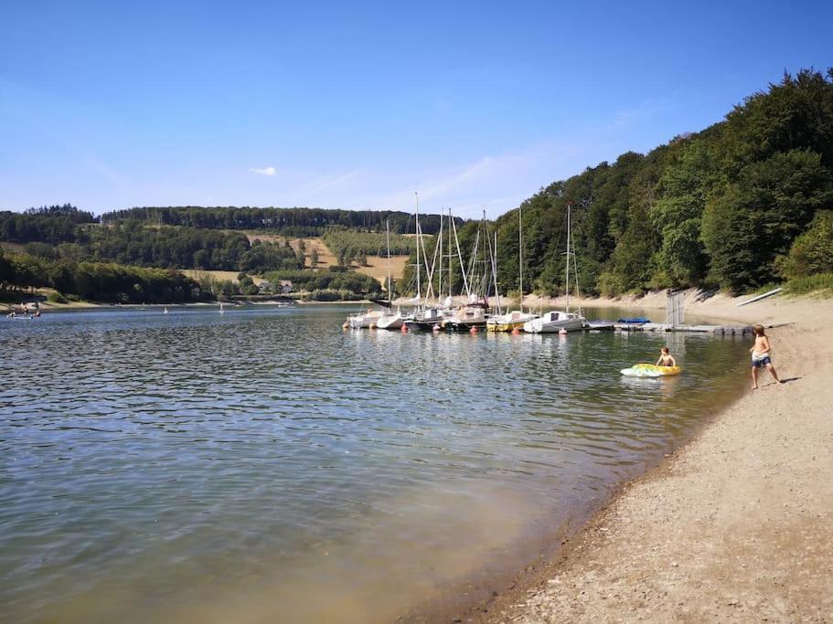 Haus Julia Direkt Am Hennesee Mitten Im Sauerland Meschede Luaran gambar